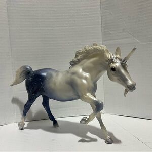 SOLD! SOLD! Retired Traditional Breyer Horse #1146 Stardust Pearl Blue Unicorn